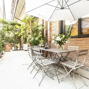  Appartement Elegant Fornasa Vecia, Canal View With A Beautiful Garden R&r